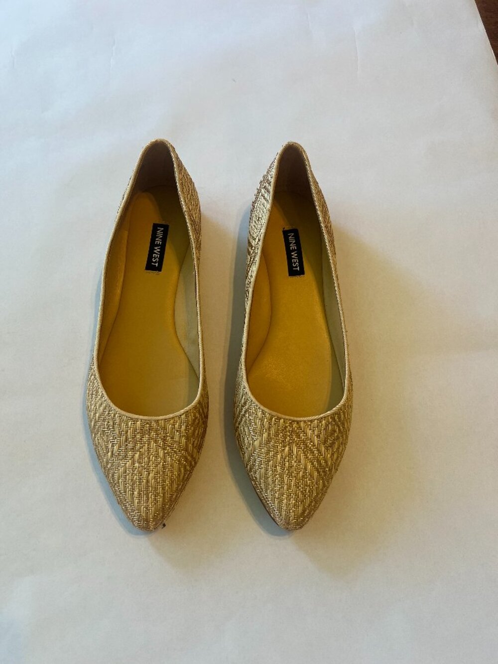 Nine West Gold Woven Pointed Toe Flats Size 7.5